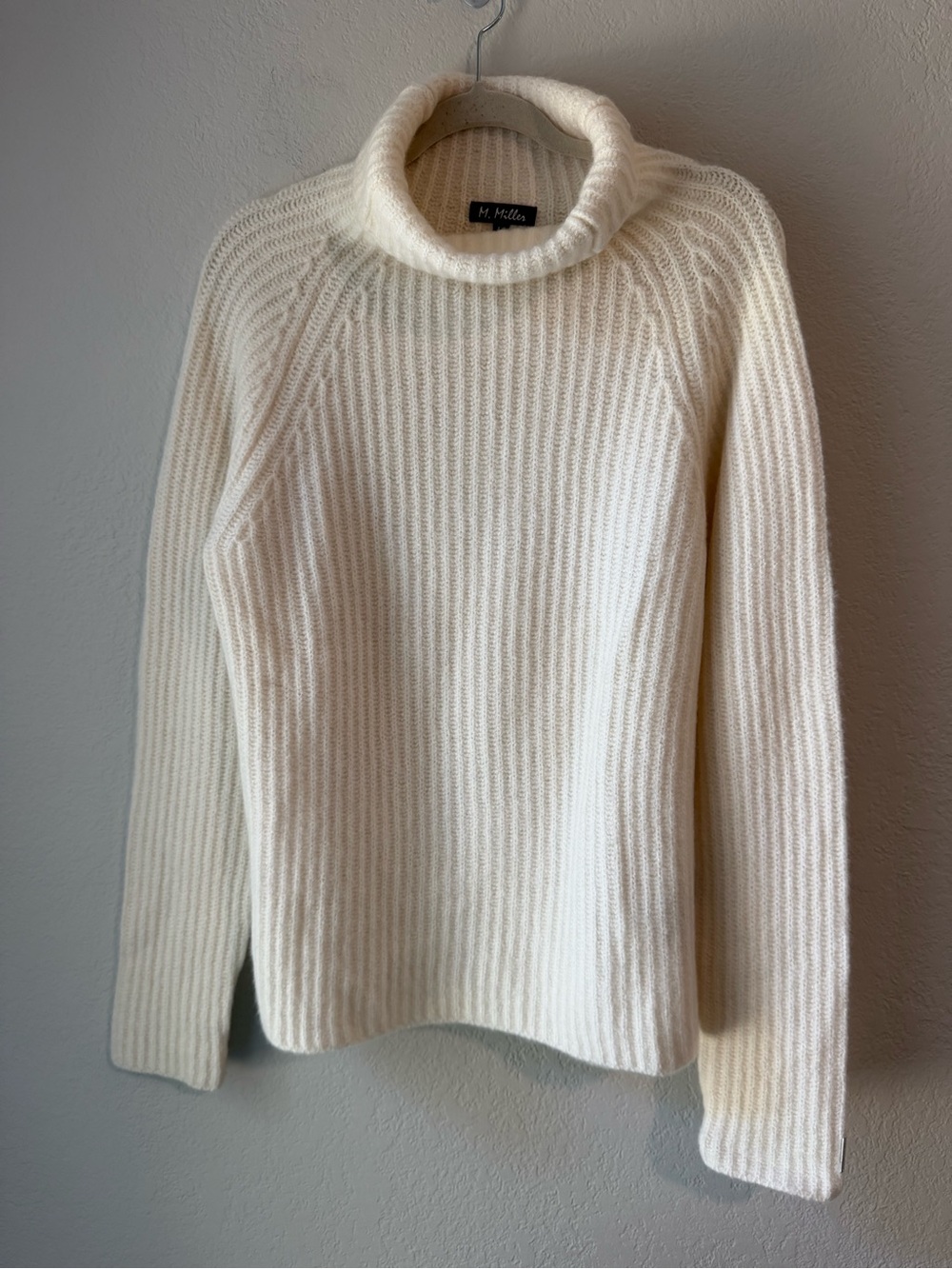 M. Miller Cashmere Cream Ribbed Turtleneck Sweater - Women's